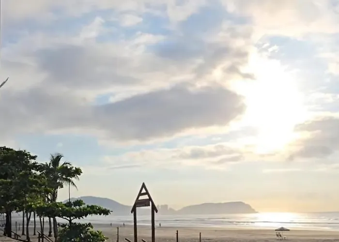 Excelente Apto A 100 Mts Do Mar Guarujá